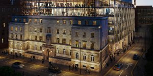 Gary Neville team to take on Manchester pub