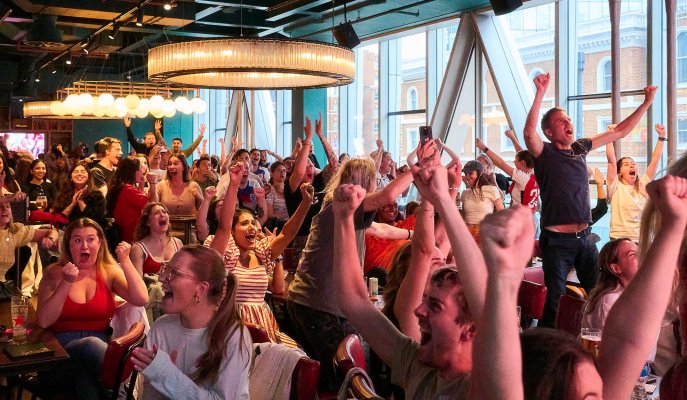 Pub football viewing soars, as new season approaches