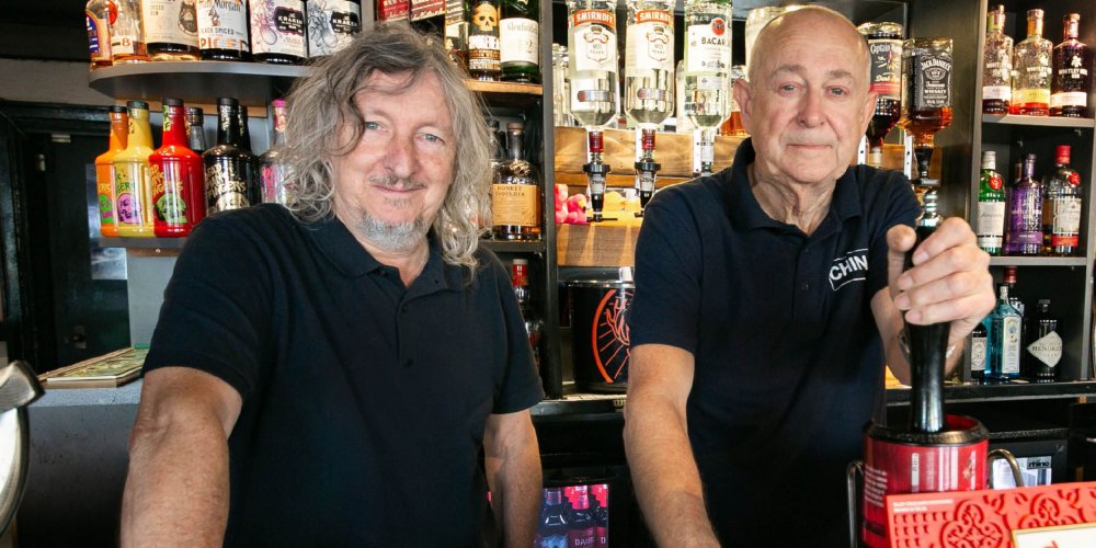 Essex publicans celebrate 25 years