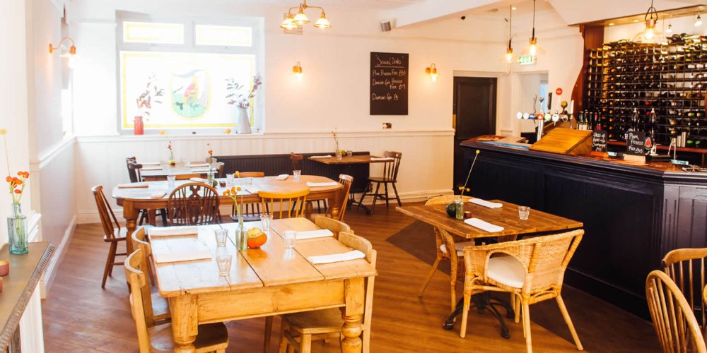 Pubs retain Michelin stars, but no new additions