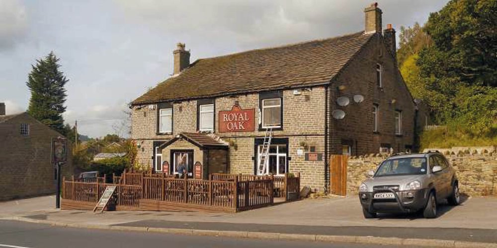 JW Lees buys the Royal Oak in Glossop