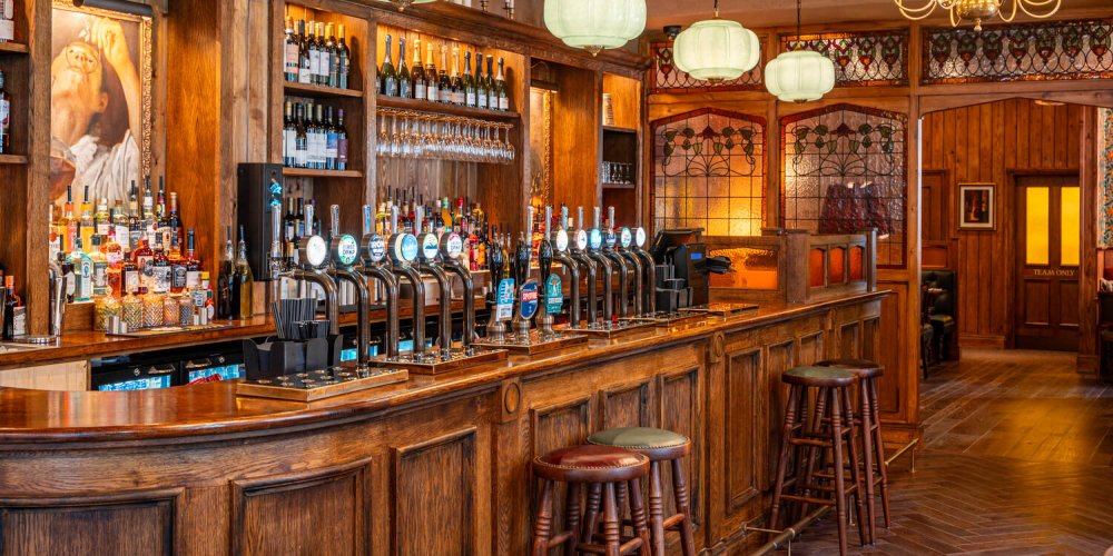 Shepherd Neame reopens The White Horse and Bower