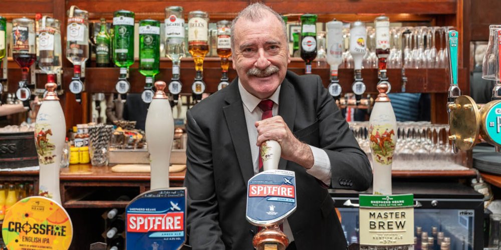 London landlord retires after three decades behind the bar