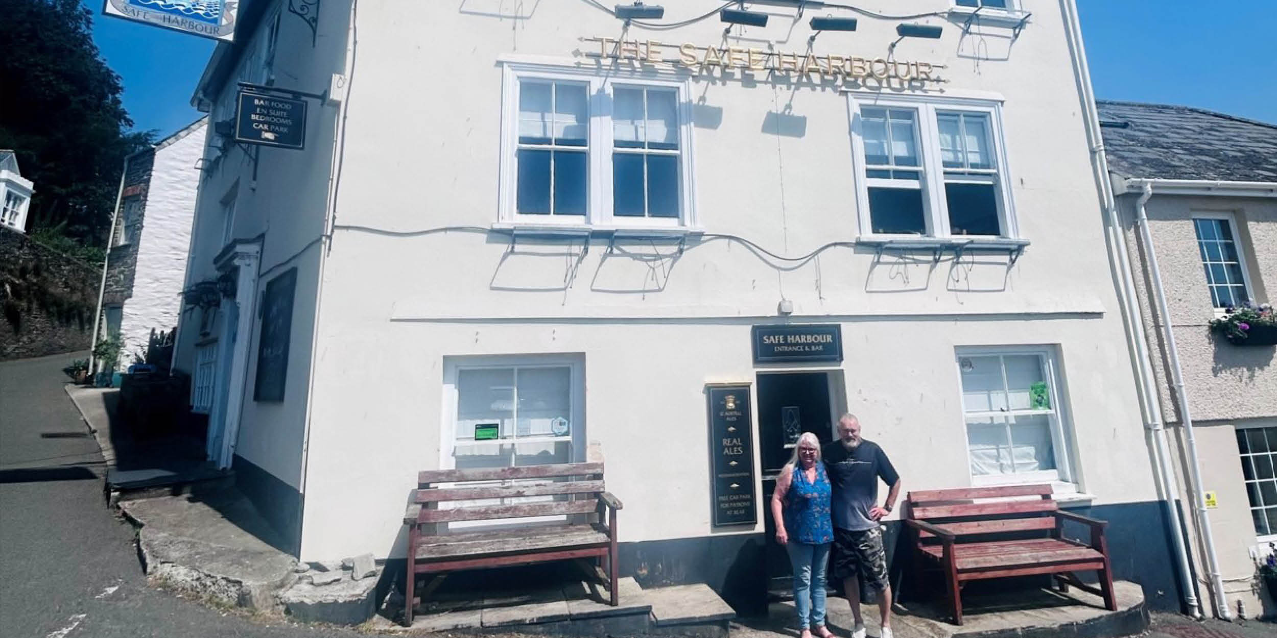 Long-serving publicans retire after 35 years