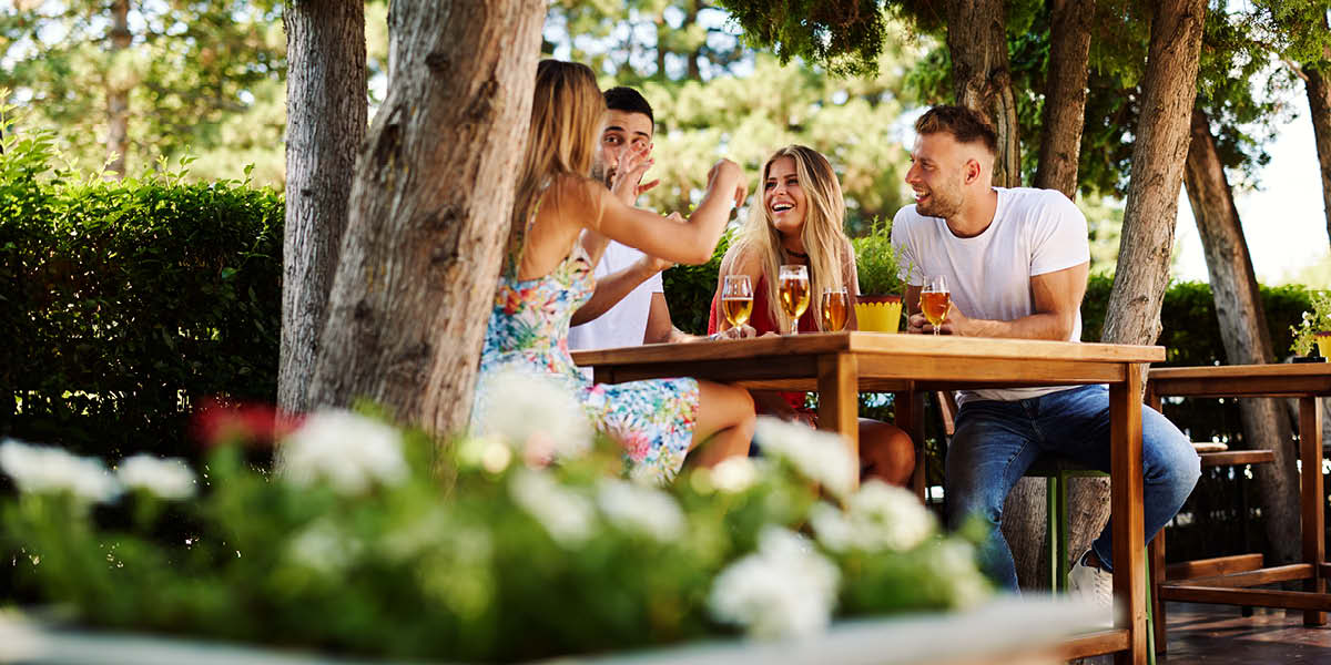 March sunshine heats up pub sales