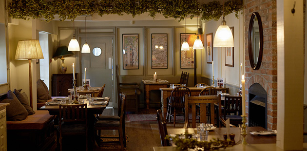 Countryside pub restaurant Wiltshire